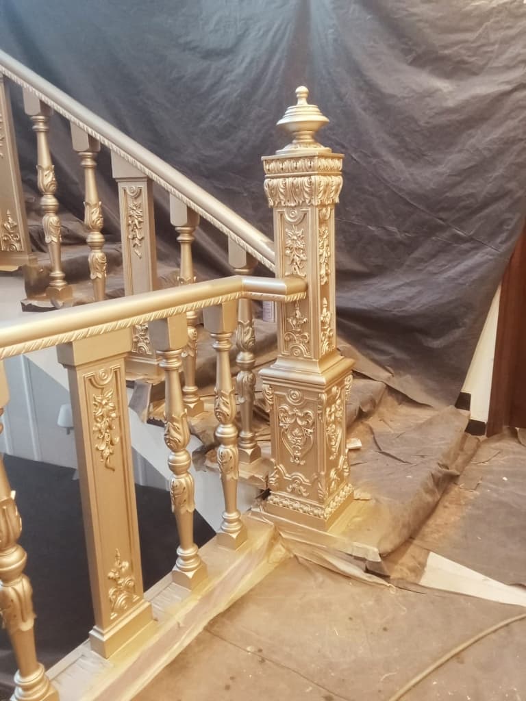 Baroque Neoclassical Carved Wooden Staircase Balustrade in Royal Gold